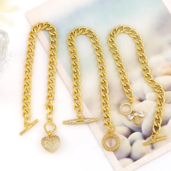 Wholesale Fashion Heart-shape Copper Inlaid Zircon Bracelet Wholesale