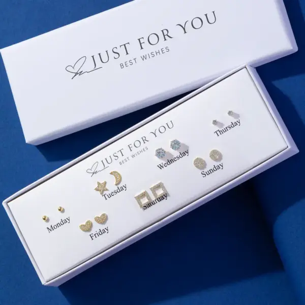 Wholesale 1 Set Casual Elegant Animal Floral Daisy Copper Artificial Pearls Artificial Diamond Rack Plated Plated 14K Gold Plated 16K Gold Plated Women's Gold Silver Ear Studs