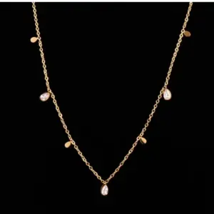 Water Drop: Necklace