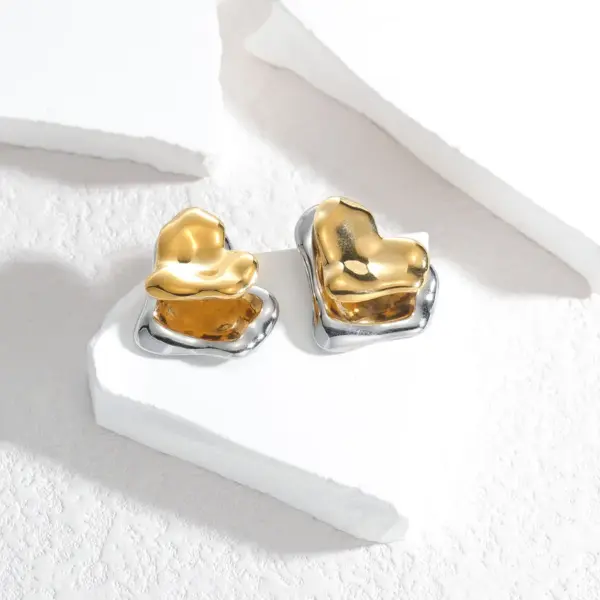 Wholesale 1 Pair Retro Commute Geometric Heart Shape Flower Plating 304 Stainless Steel Ear Studs