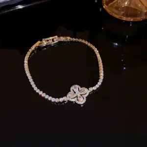 24# Bracelet-Leaf-Gold