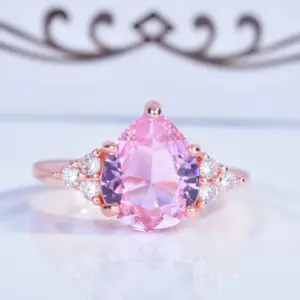 Pink Diamond Ring / No. 8