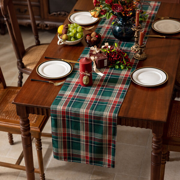 Wholesale Christmas brushed plaid table runner