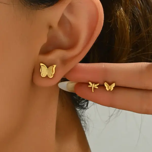 1 Set Simple Style Commute Butterfly 201 Stainless Steel 18K Gold Plated Ear Studs