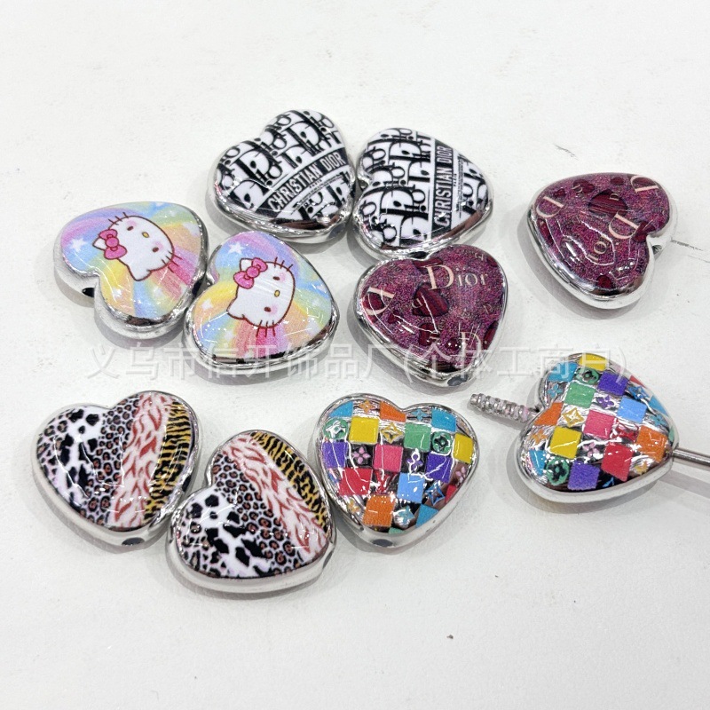 Wholesale Through-hole sier-edged cartoon letter print heart beaded necklace