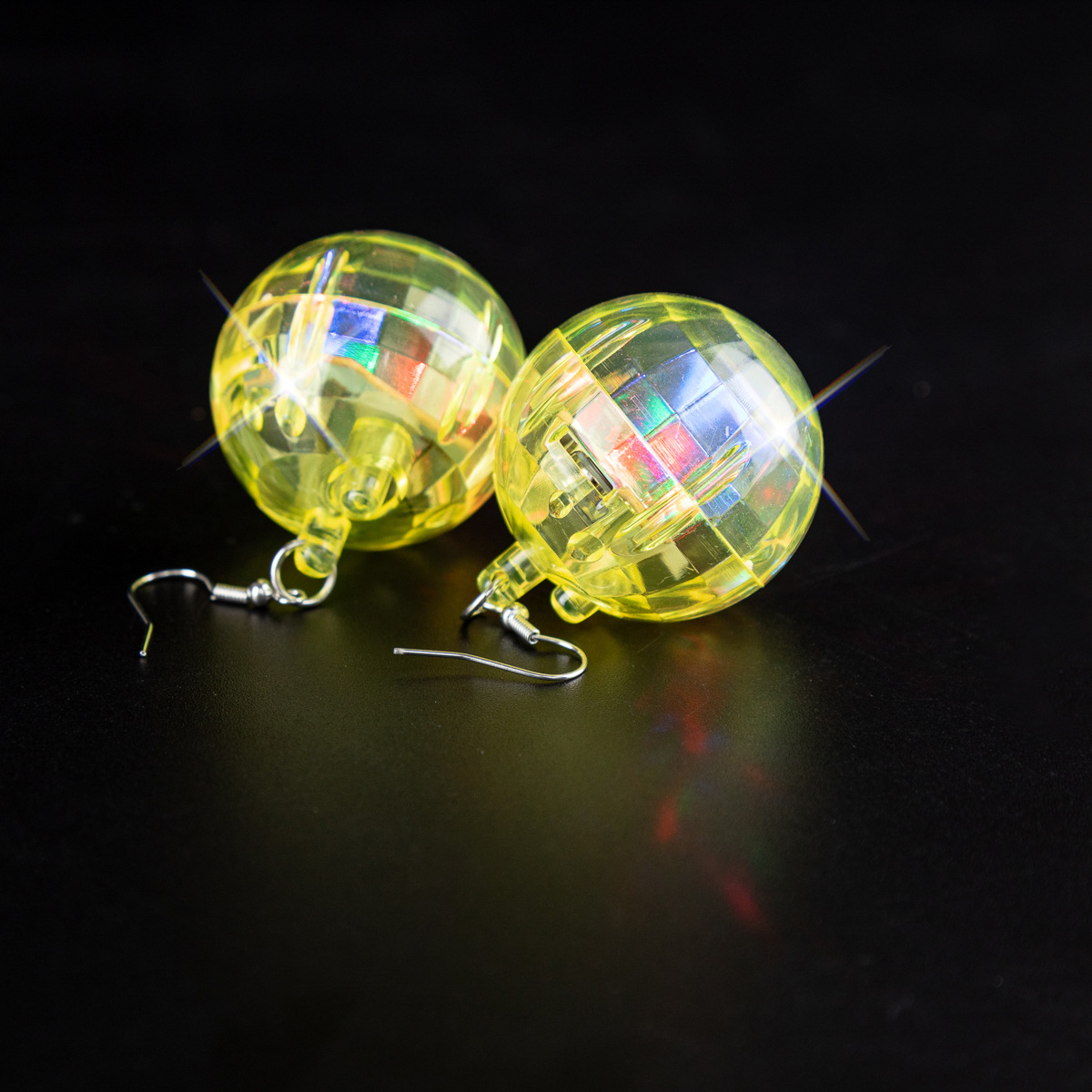 Wholesale Luminous Earrings Nightclub Carnival Atmosphere Laser Reflective Ball 70s Retro disco Ball Girl Elegant Earrings