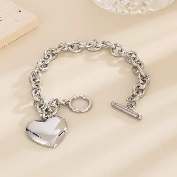 Wholesale PVD Coated 18K Gold Plated Heart Shape Stainless Steel Simple Style Waterproof Non Tarnish Bracelets Necklace