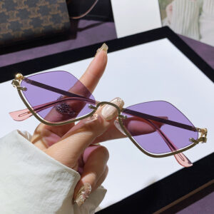 gold frame purple film