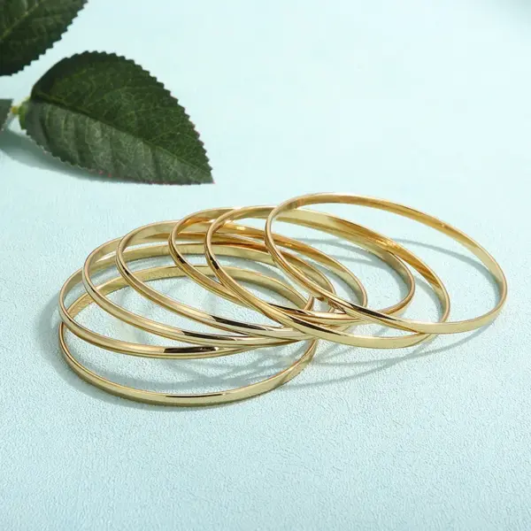 304 Stainless Steel Geometric PVD Coated Stone-Free 18K Gold Plated Simple Style Streetwear Waterproof Non Tarnish Plating Wristband