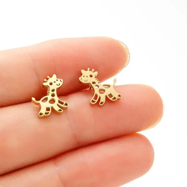Wholesale PVD Coated 18K Gold Real Gold Plated Giraffe 304 Stainless Steel Cute Waterproof Non Tarnish Ear Studs