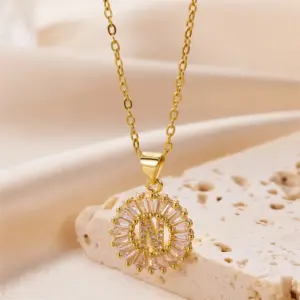 Gold / Letter N