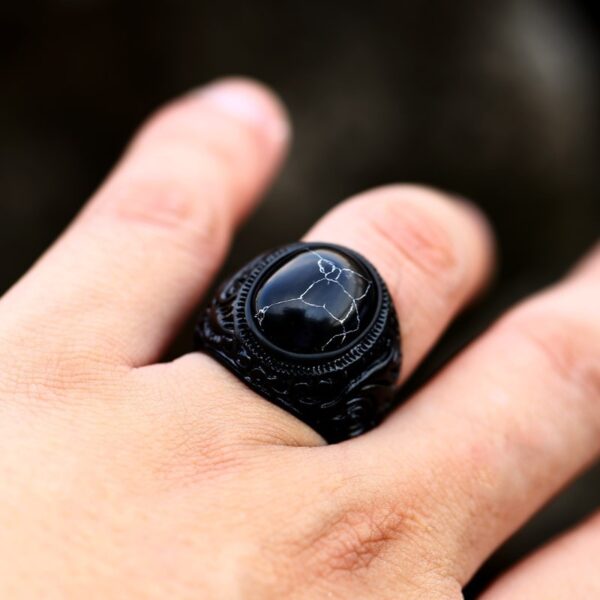 Wholesale 2024 new vintage tiger eye turquoise black carved punk men's fashion jewelry ethnic alloy ring