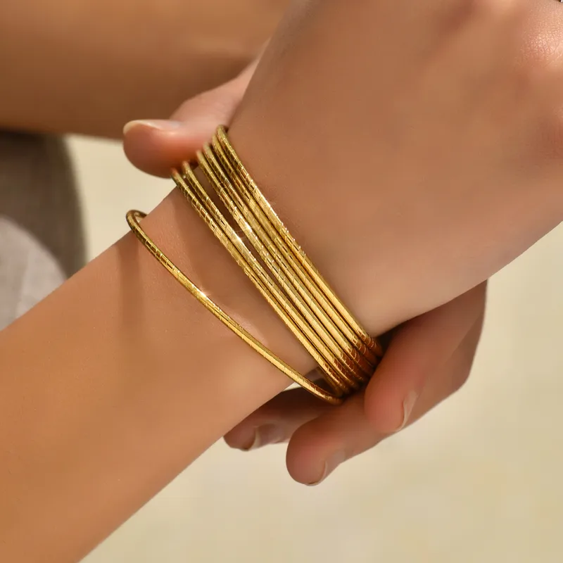 Wholesale Glam Simple Style Circle 201 Stainless Steel Bangle In Bulk