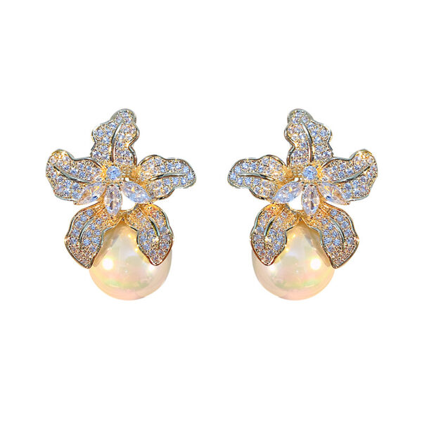 oly-912100f8290c41c0f5a2a81ae2b64380 Wholesale High-End Design Crystal Petal Earrings Trendy Korean Elegant Pearl Earrings for Women
