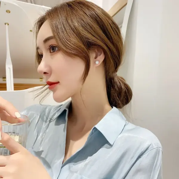 Wholesale 1 Pair Copper Imitation Moissanite Moissanite Earrings Round Ear Studs