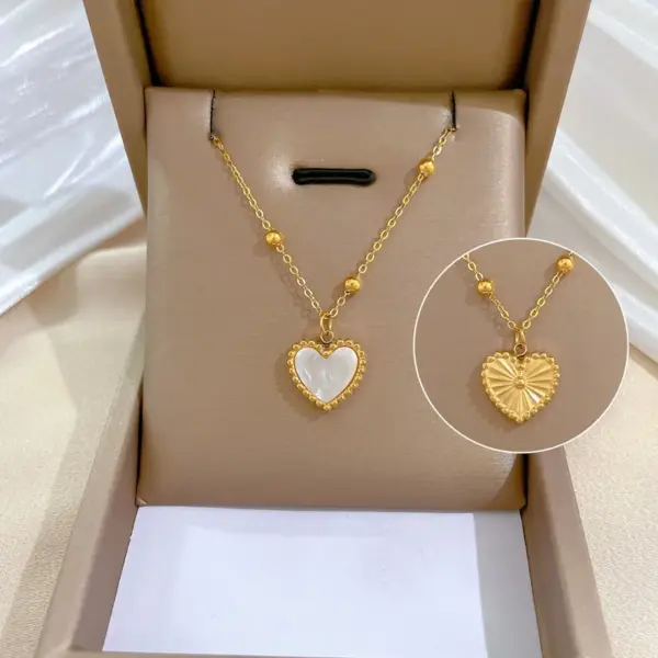 Wholesale Lady Heart Shape Shell Titanium Steel Plating Pendant Necklace 1 Piece