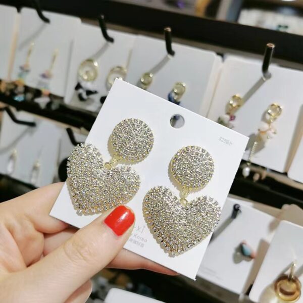 Wholesale European and American Socialite Luxury Full Diamond Heart Earrings Personalized Fashion Ol Design Peach Heart Earrings Simple Exaggerated Earrings
