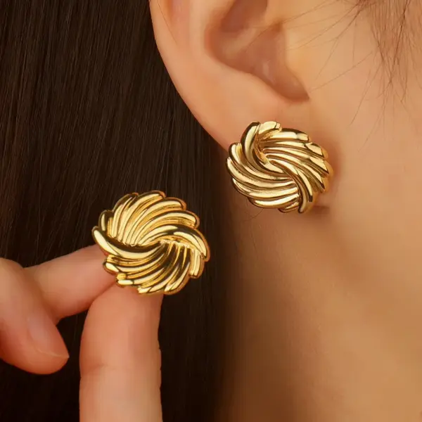 Wholesale 1 Pair Simple Style Streetwear Commute Round 304 Stainless Steel Imitation Gold Electroplating Ear Studs