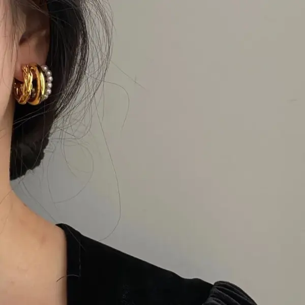 Wholesale 1 Pair Lady C Shape Plating Inlay Copper Artificial Pearls Ear Studs