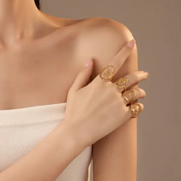 Wholesale PVD Coated Real Gold Plated Scallop Starfish 304 Stainless Steel Basic Modern Style Classic Style Waterproof Non Tarnish Open Rings