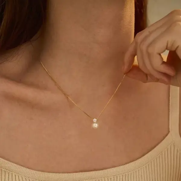 Wholesale 304 Stainless Steel Solid Color PVD Coated Pearl 18K Real Gold Plated Simple Style Classic Style Waterproof Non Tarnish Micro Super Whisper Thin Chain Lobster Trigger Clasp Closure Gold Pendant Necklace