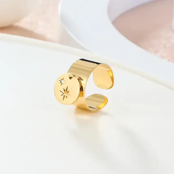 304 Stainless Steel Star PVD Coated 14K Gold Plated 18K Gold Plated Simple Style Classic Style Waterproof Non Tarnish Gold Charm Rings