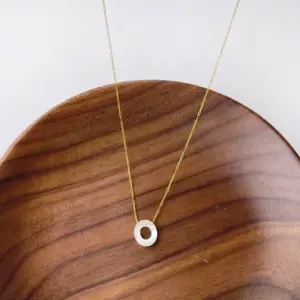 Gold / One Size / O