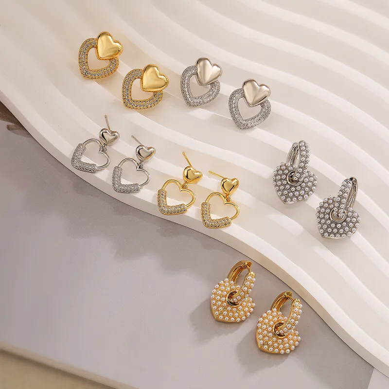 Wholesale 1 Pair Simple Style Commute Heart Shape Plating Inlay Copper Pearl Zircon 18k Gold Plated Earrings