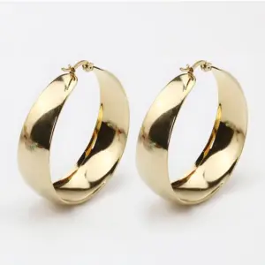Middle Wide Golden 20mm Pair