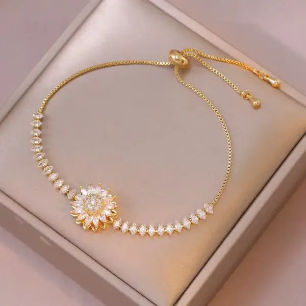 Wholesale Necklace Women's New-New Sunflower New Arrival Diamond-encrusted Sunflower Ins Ring Rotatable Clavicle Chain Jewelry