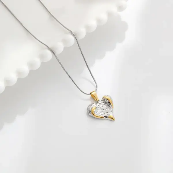 Wholesale Jewelry Vintage Style Classic Style Heart Shape Flower 304 Stainless Steel Plating Pendant Necklace Snake Chain