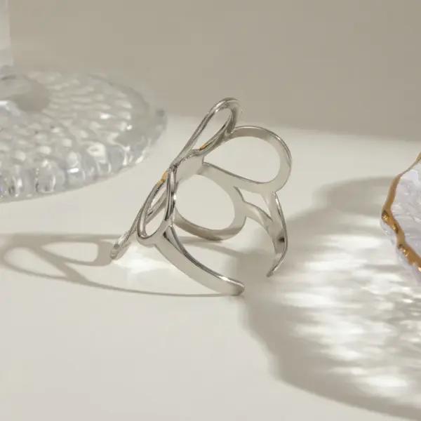 PVD Coated Real Gold Plated 18K Gold Flower 304 Stainless Steel Simple Style Classic Style Waterproof Non Tarnish Open Rings