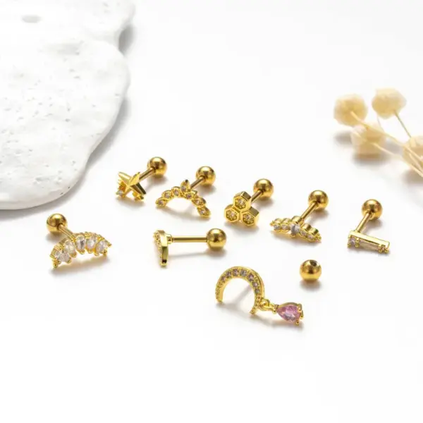 1 Piece Ear Cartilage Rings & Studs Vintage Style Simple Style Geometric Star Moon 316L Stainless Steel Copper Waterproof Non Tarnish Surgical Steel Zircon