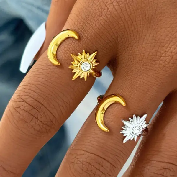 Wholesale Ion Plating (IP) Real Gold Plated 18K Gold Star Moon 304 Stainless Steel IG Style Casual Simple Style Waterproof Non Tarnish Open Rings