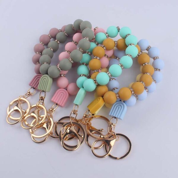 Wholesale New Cartoon silicone rainbow pendant creative DIY bright silicone beaded keychain key ring jewelry