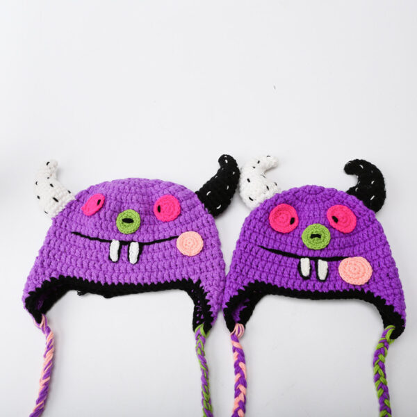 oly-92db758ff192d83cac8e30a00fd3effb Wholesale Funny and warm woolen hat for women, autumn and winter, long braid, green knitted pullover hat, trendy and thick.