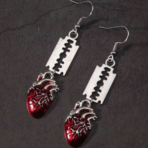 Wholesale 1 pair of men's pendant earrings with vintage gothic hearts and blade design
