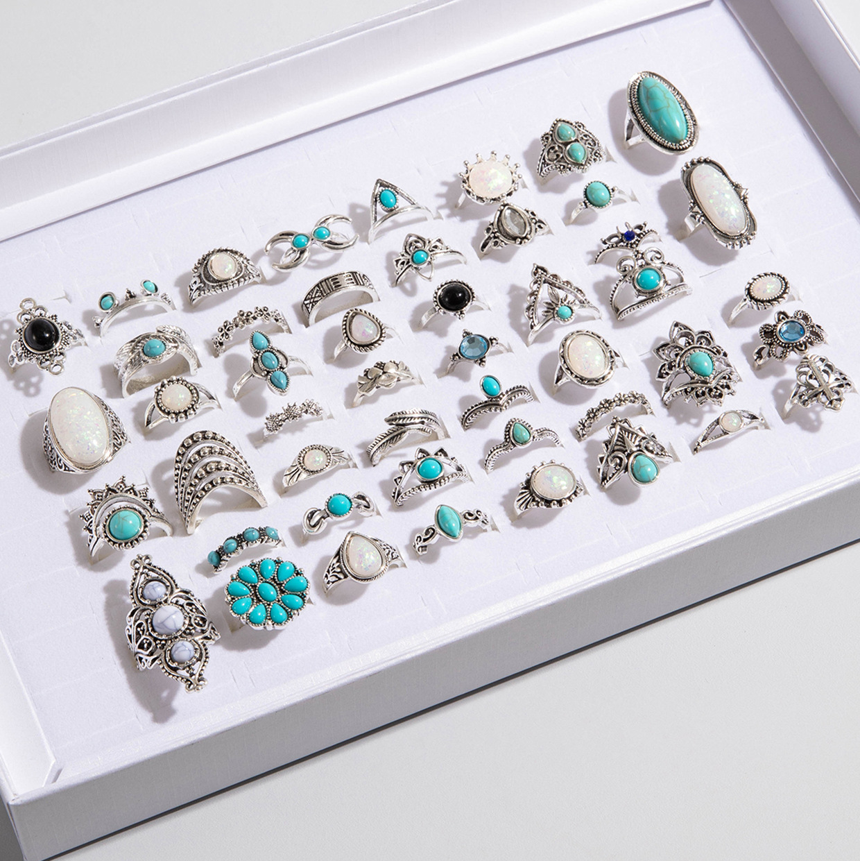 Wholesale Bohemian Inlaid Turquoise Flower Rings, Retro Geometric Lace Rings, Fourteen-Eight Mixed Batches