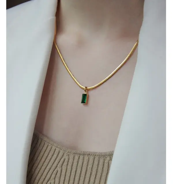 Wholesale Jewelry Retro Simple Style Square Titanium Steel Rhinestones Plating Inlay Pendant Necklace