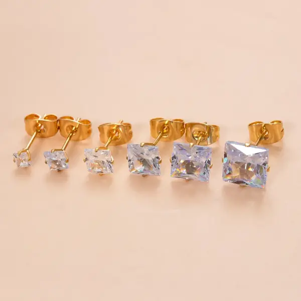 1 Piece Ear Cartilage Rings & Studs Simple Style Classic Style Geometric Square 316L Stainless Steel Waterproof Non Tarnish Surgical Steel Zircon