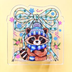 B533 - Raccoon Pen Holder