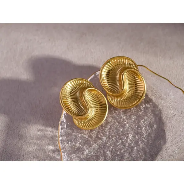 Wholesale 304 Stainless Steel Spiral PVD Coated 18K Real Gold Plated Real Gold Plated 18K Gold Simple Style Classic Style Waterproof Non Tarnish Plating Gold Ear Studs
