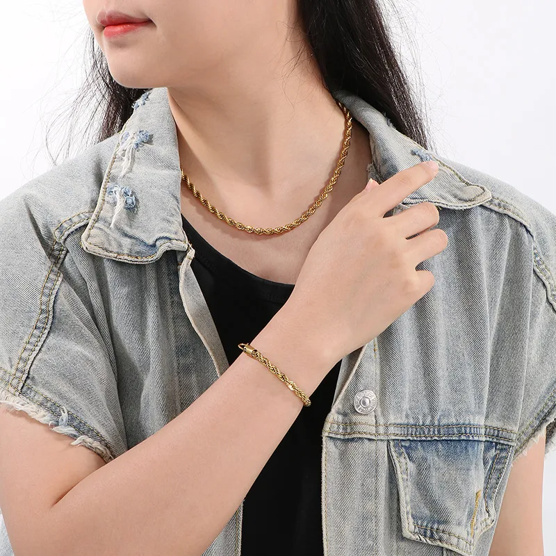 Wholesale Ion Plating (IP) 18K Gold Plated Geometric 304 Stainless Steel Simple Style Waterproof Non Tarnish Bracelets Necklace
