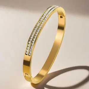 35-D-5 Gold Bracelet