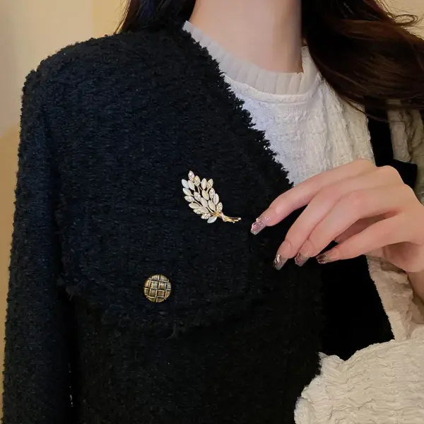 Wholesale Elegant Pin Heart Shape Flower Butterfly Imitation Pearl Rhinestone Metal Women'S Brooches