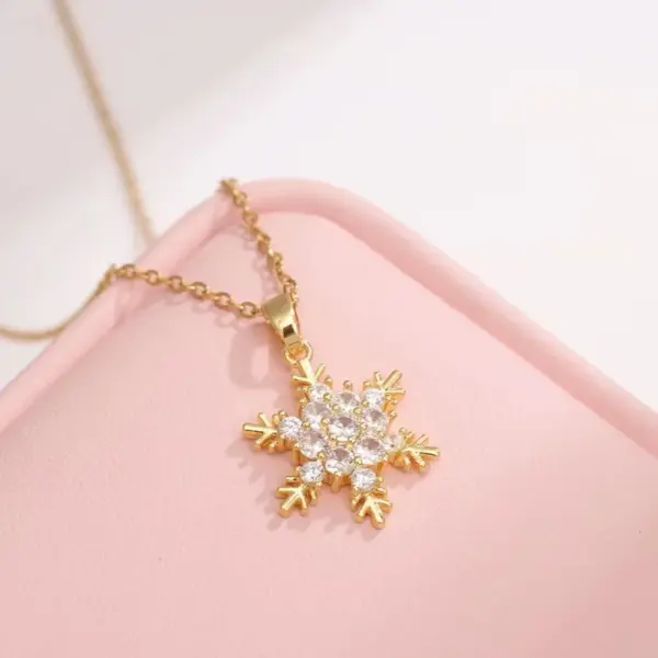 Wholesale 201 Stainless Steel Copper Plating Inlay Snowflake Zircon Pendant Necklace