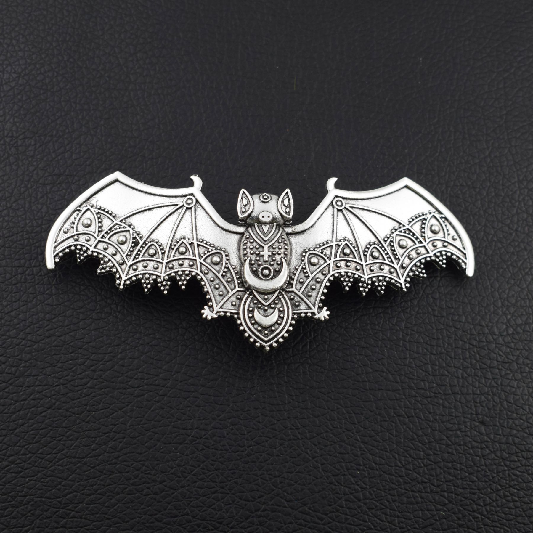 Wholesale alloy vampire bat hairpin ladies party hair decoration aessories
