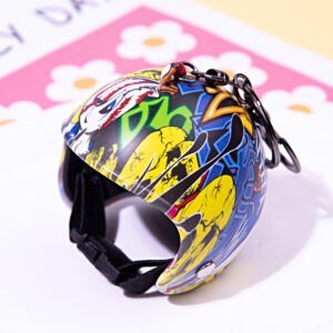 6.5cm big helmet-graffiti / With lobster clasp