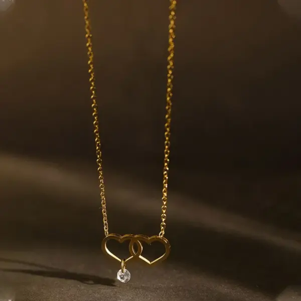 201 Stainless Steel 304 Stainless Steel Heart Shape Ion Plating (IP) Stone-Free 18K Gold Plated Simple Style Waterproof Non Tarnish Regular Chain Silver Pendant Necklace