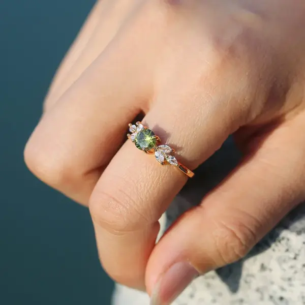 Wholesale Fashion Emerald Diamond Copper Ring Wedding Ring Women's Engagement Jewelry